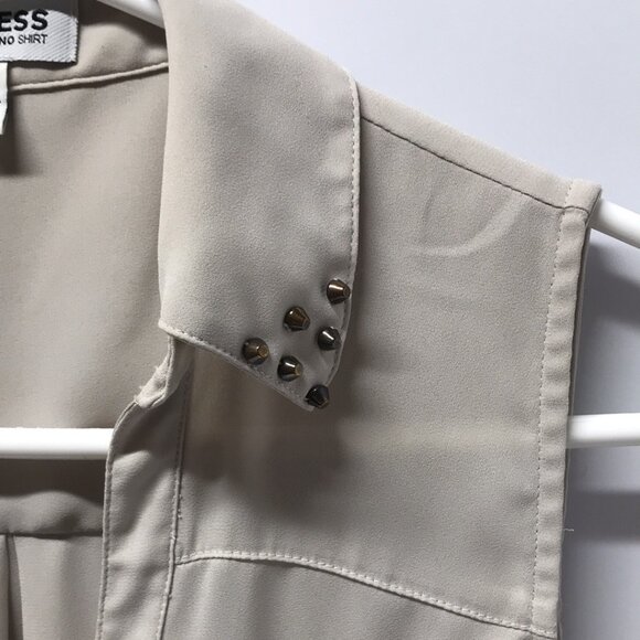 Express 'The Portofino Shirt' Studded Collar Sleeveless Blouse - Picture 7 of 13